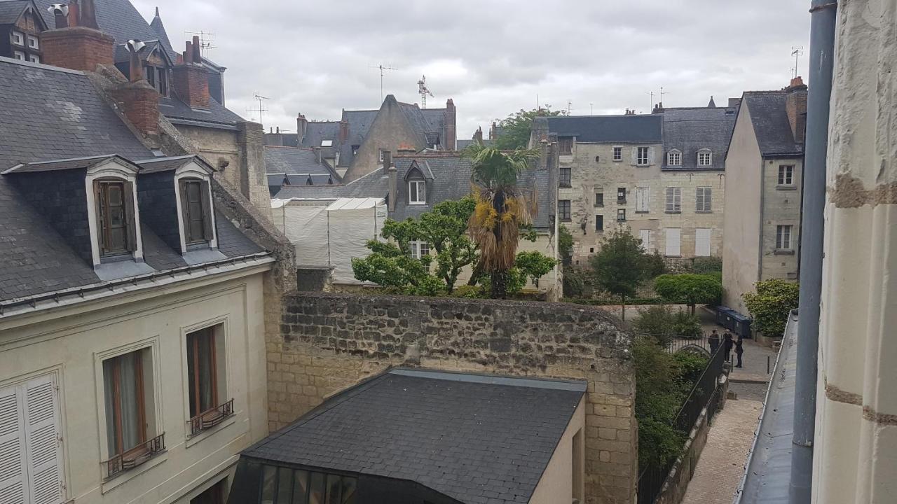 Appartement dans Immeuble 15 éme Siècles Vieux Tours Esterno foto
